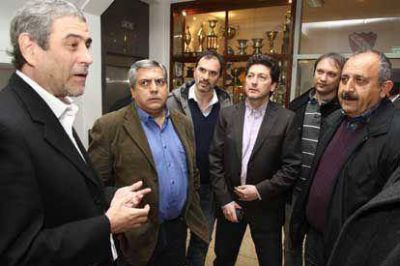 Independiente cumpli� 110 a�os y Ferraresi asisti� a la celebraci�n