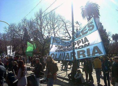 Municipales marcharon por una �ley que restituya sus derechos�