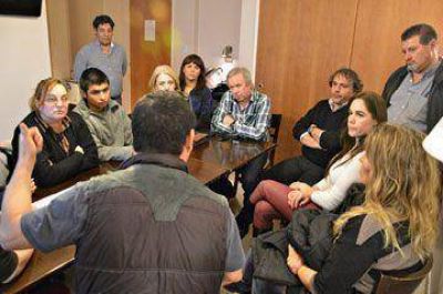 Agua y educaci�n en visita gubernamental