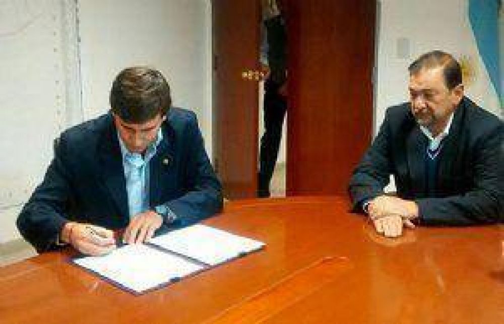 La Municipalidad se encargar� de desmalezar los terrenos del IPV