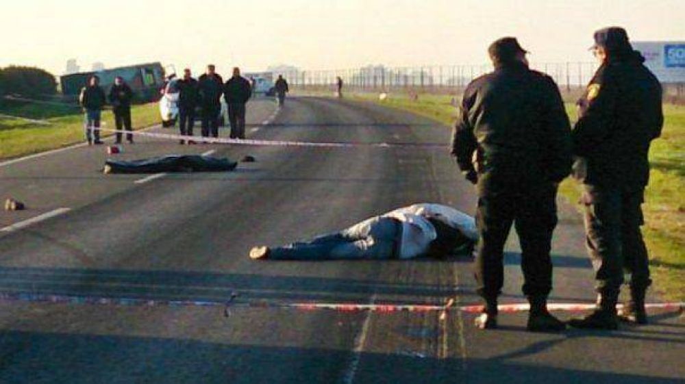 Robo, persecuci�n y muerte en la autopista Buenos Aires-Rosario