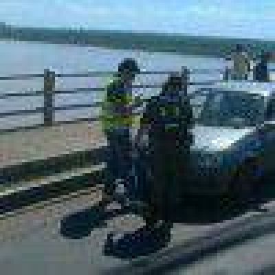 Hallan restos de un hombre que se hab�a arrojado al r�o