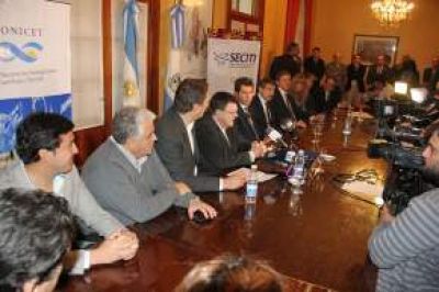 Firmaron convenios para estudios referidos a la producci�n