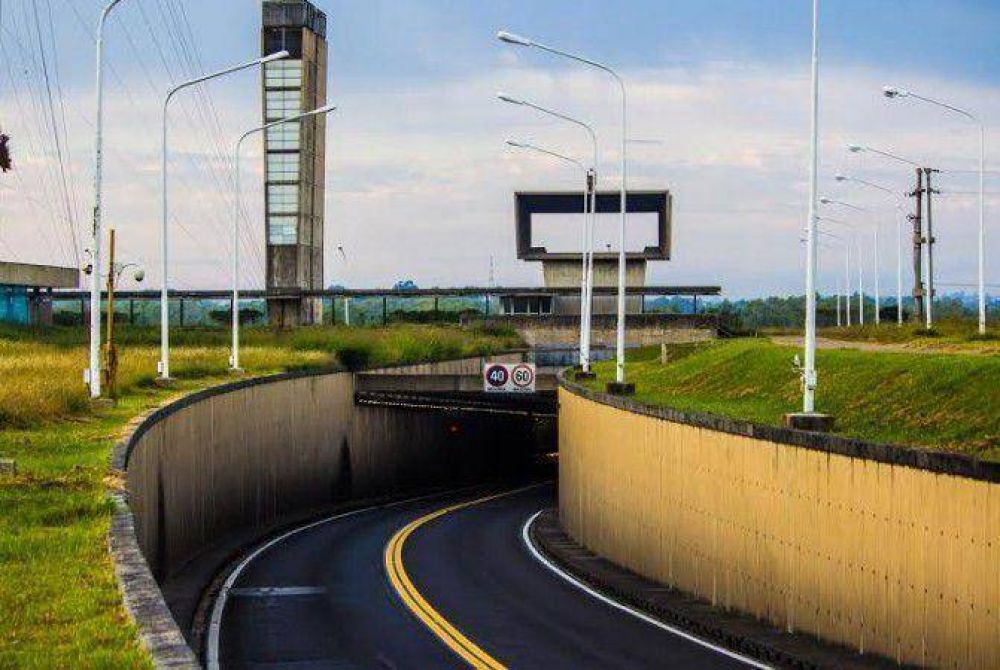   Realizan trabajos en la iluminaci�n interior del T�nel Subfluvial
