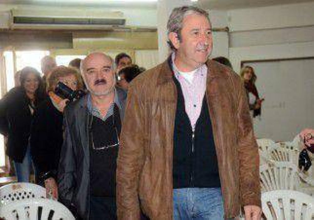 Cobos le apunt� a Quiroga por su alianza con Massa 