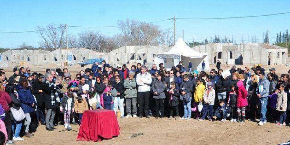 El martes comienzan sus casas las 200 familias del barrio Estrella del Sur