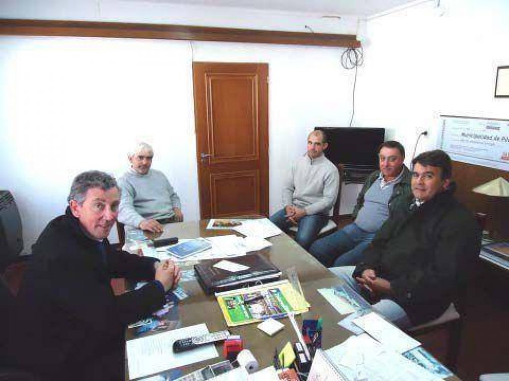 F�tbol liguista: �Tata Brown ser� el DT de Social de Pila?
