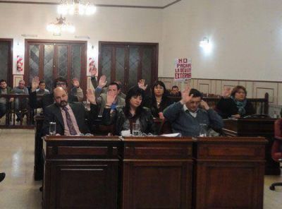 Oficialismo impuso mayor�a para remover al tesorero municipal
