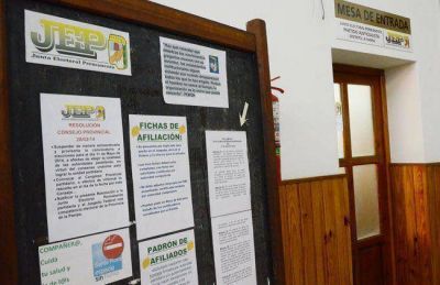  El PJ tradicional vs. Larra�aga y los K, en la lucha por las unidades b�sicas santarrose�as