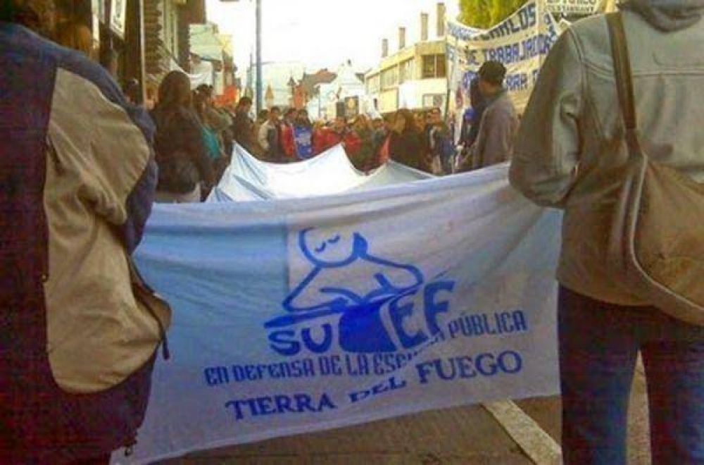 Para el Gobierno la adhesi�n a la segunda jornada de paro del SUTEF fue del 27%