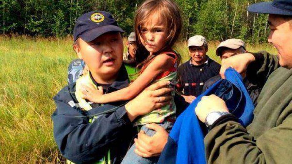 Una nena de 3 a�os sobrevive 11 d�as perdida en Siberia gracias a su cachorro
