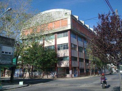 �Patru� Far�as: el diputado corri� con el auto a delincuentes que asaltaron a un estudiante