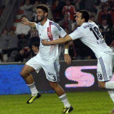 Estudiantes le gan� a Independiente y esta vez, sobr� actitud