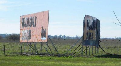 El Sciolismo sale a repudiar la destrucci�n de m�s de 25 carteles de campa�a del Gobernador
