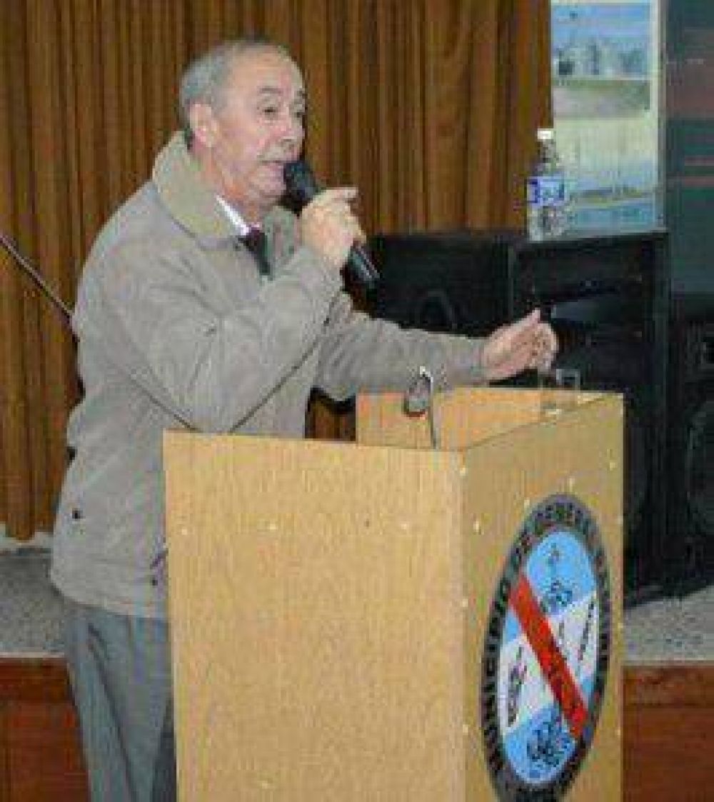 Ram�rez: Intendente Kr�mer se reuni� con los empleados municipales