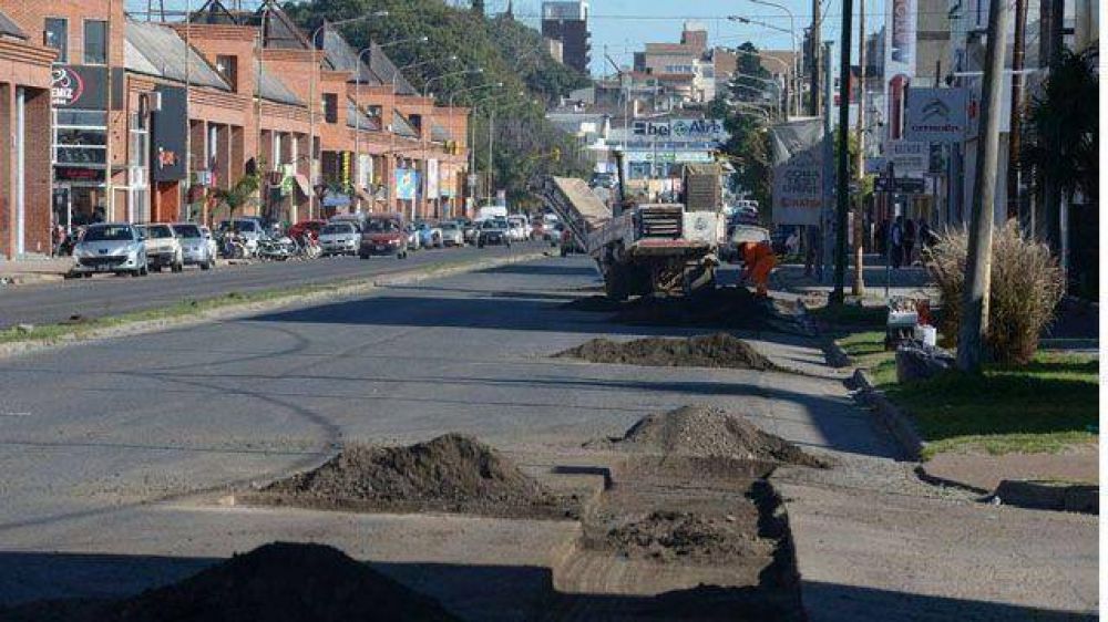 Trabajos de recuperaci�n de la trama vial en Paran�