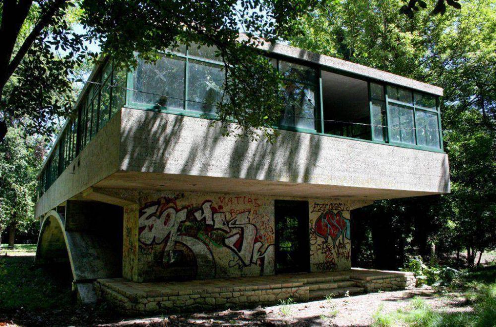 Casa del Puente: el abandono super� al negociado