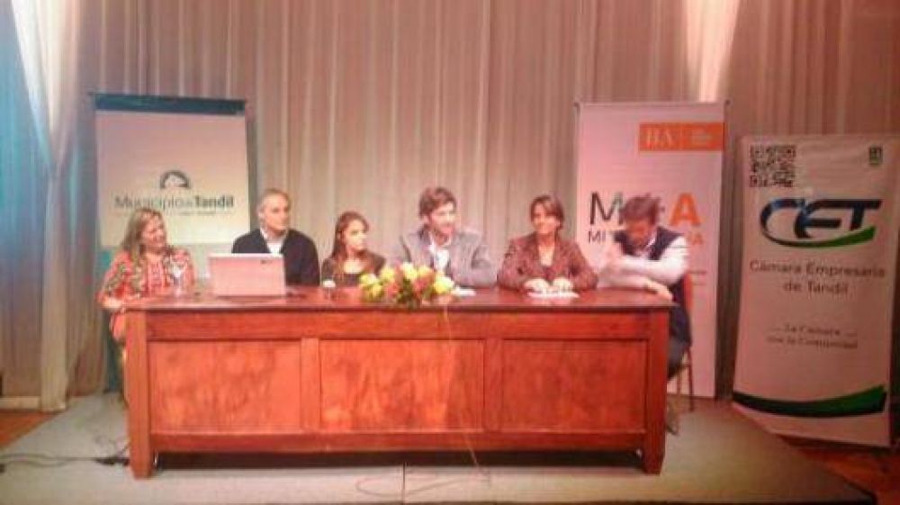 Peralta: �Tandil es un eje de desarrollo regional�