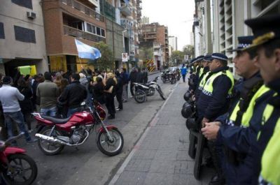 Trabajadores del Ipvdu exigen una investigaci�n a fondo