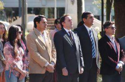 Mera y Jimena Herrera en homenaje a San Mart�n