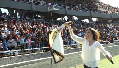 Unas 50 mil personas festejaron el D�a del Ni�o en el Kempes