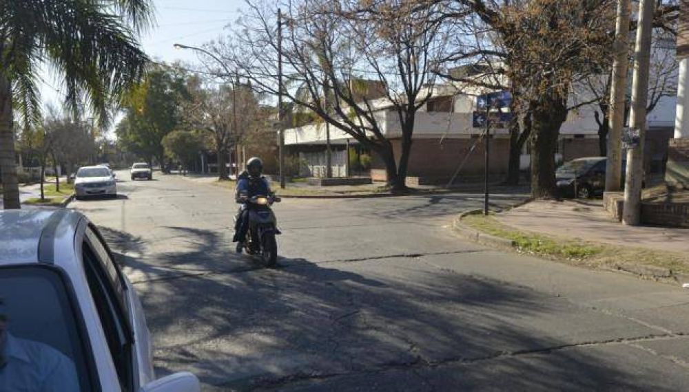 Buscan a la persona que atropell� y mat� a un motociclista