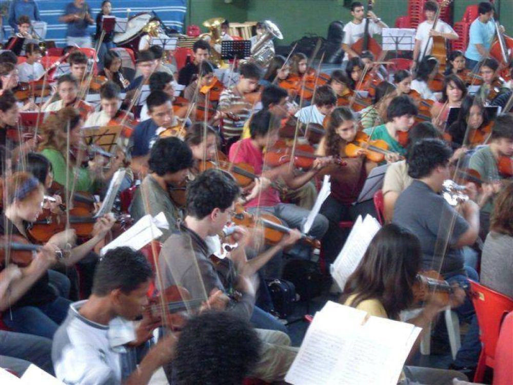 Nuevas presentaciones de los chicos de SOS M�sica