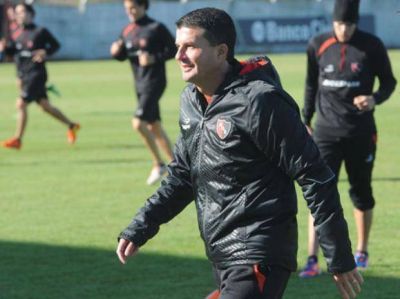 Newell's est� buscando su mejor versi�n y necesita variantes para sorprender