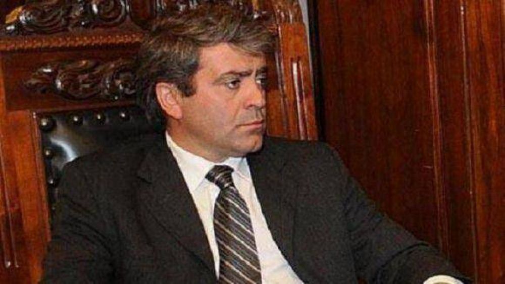 Cano le pidi� a Sileoni que se comprometa con el conflicto en la UNT
