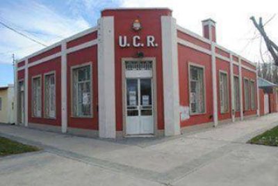 Los radicales entre Unen, Massa y Macri