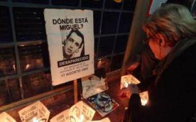 La Plata: Recordaron a Miguel Bru, el estudiante desaparecido por la polic�a en 1993