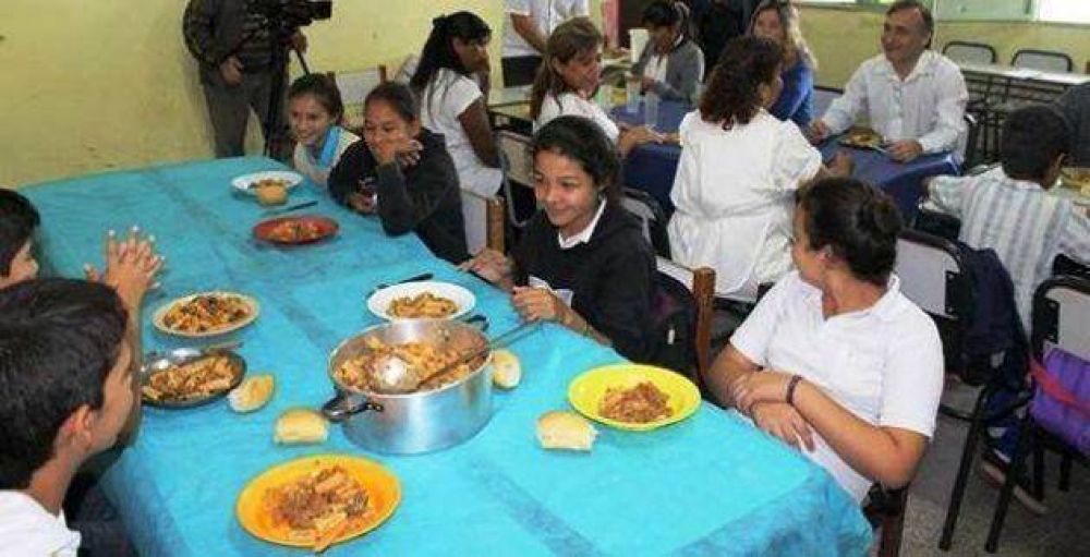 Comedores escolares: el Centro Mandela asegura que las raciones son insuficientes