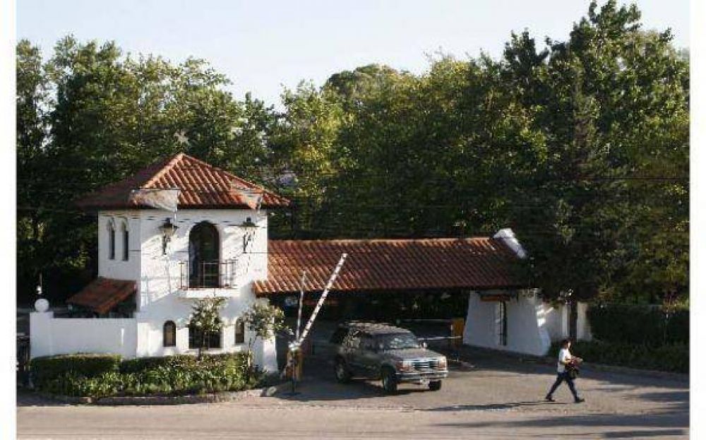 Condenan al country Tortugas y a empresas de seguridad a pagarle al due�o de una casa asaltada