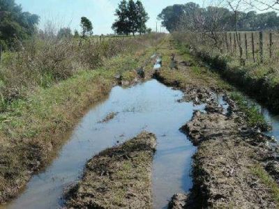 La mejora de los caminos rurales: dos convenios que no avanzan
