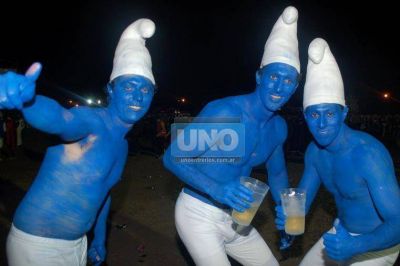 Explosi�n de color en la Fiesta de Disfraces 2014