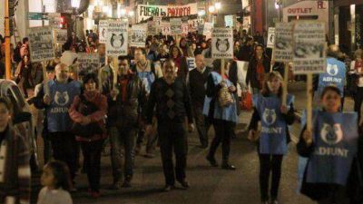 Docentes debatir�n acta acuerdo firmada con la UNT