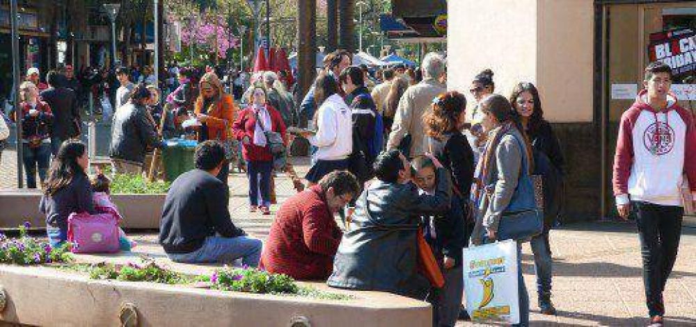 M�s de cien mil personas compraron en Posadas durante el Black Friday