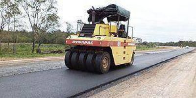 Asfaltan dos secciones de la ruta 20 en Pati�o