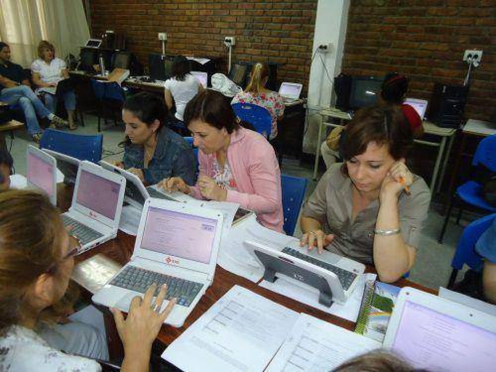 Equipo de �Conectar Igualdad� capacita a estudiantes y docentes