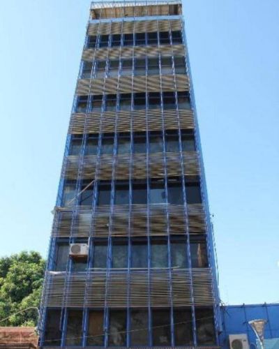 Desde las 18 la Subestaci�n Transformadora funciona normalmente. La disponibilidad de los materiales permiti� la pronta soluci�n del inconveniente