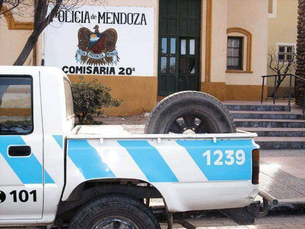 Un nuevo episodio pone en boca de todos a la Polic�a de Mendoza: un efectivo cay� preso por un robo