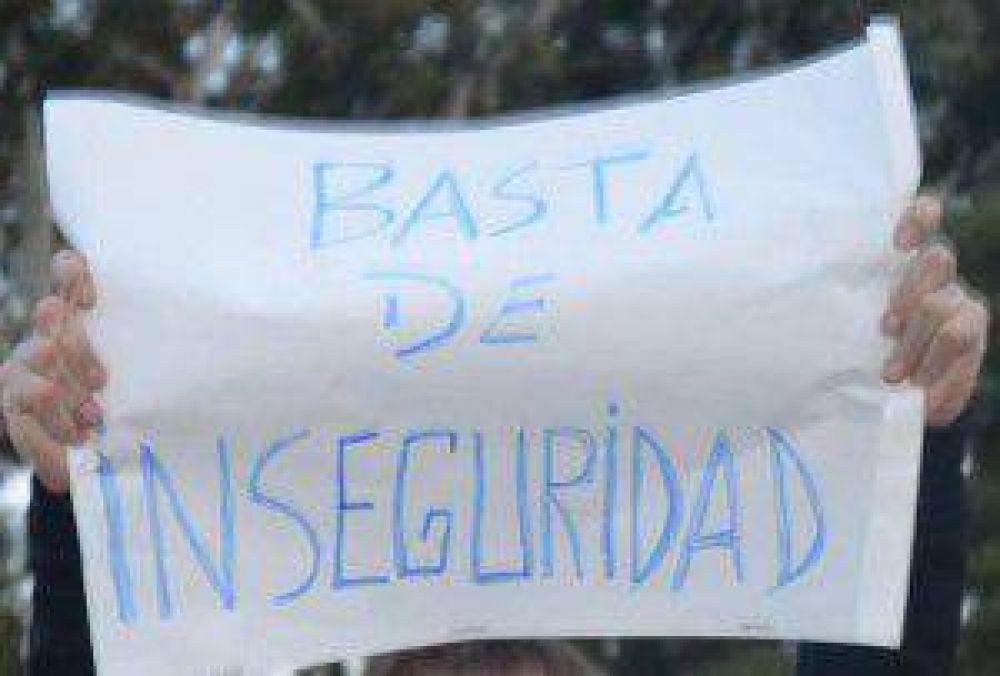 Inseguridad en Jujuy: joven se encuentra grave luego que ladrones le cortaran el cuello con una botella rota en un intento de robo