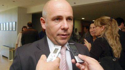 Sastre ahora pretende que lo ayude Naci�n