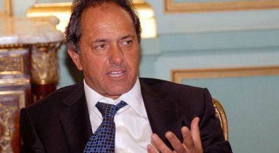 Con discurso nacional, Scioli le pidi� a De la Sota que se preste a 