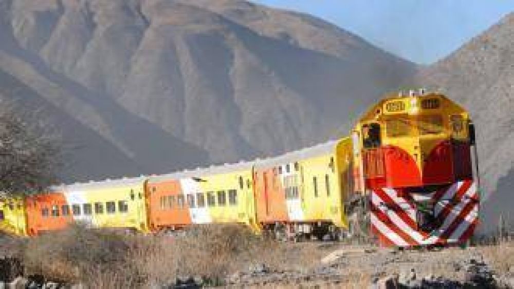 �La paralizaci�n del Tren a las Nubes afecta la imagen�, asegur� Antonelli 