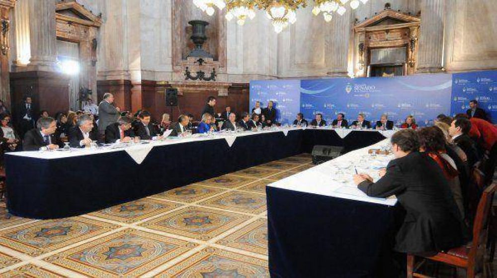 Fuerte discusi�n en el inicio del debate por la Ley de Abastecimiento