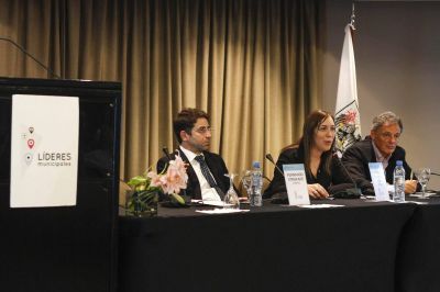 Mar�a Eugenia Vidal inaugur� el Programa L�deres Municipales de CIPPEC