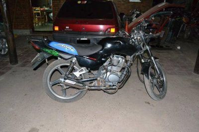 Padre e hijo robaron una moto, pero se los detuvo poco despu�s