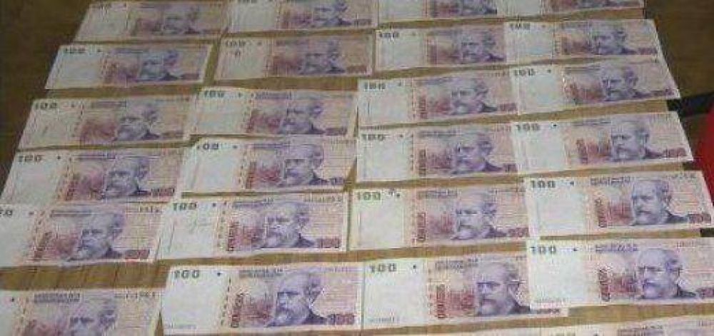 Roban 25 mil pesos de una casa de Ap�stoles