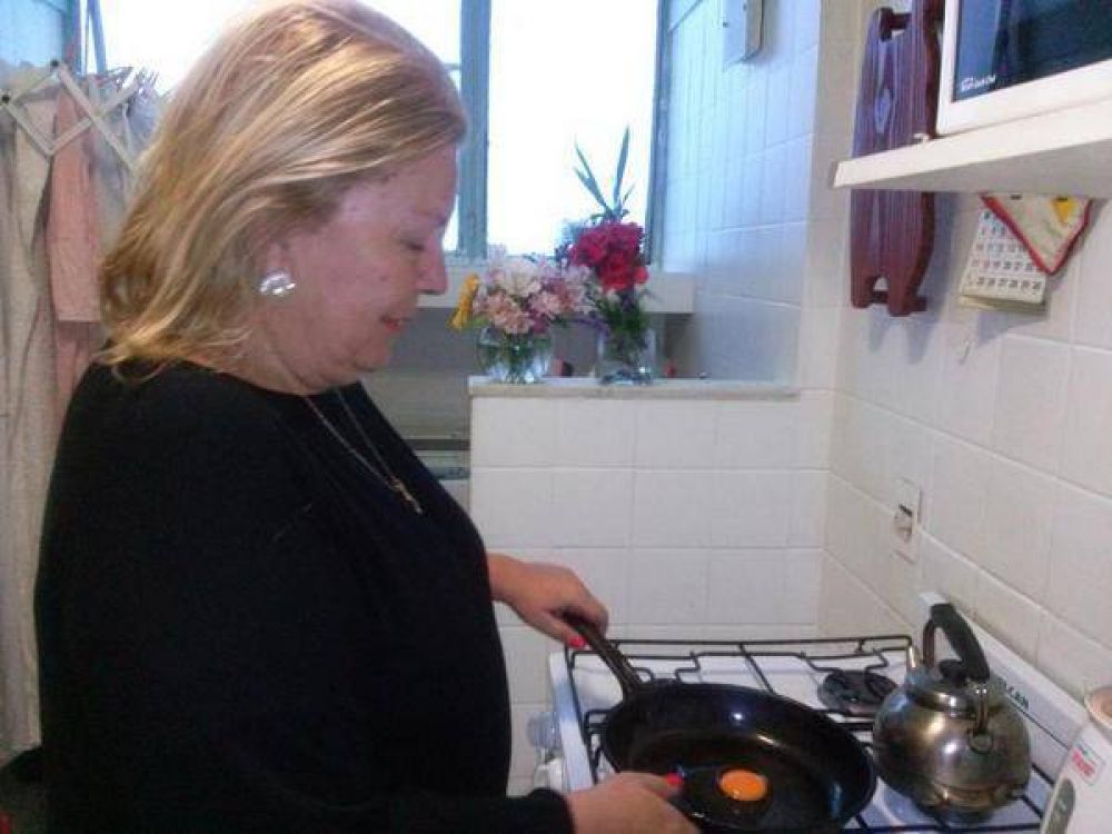 Carri� sigue dedicando iron�as a sus socios del FAU en Twitter